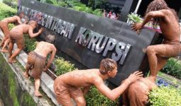 Ratusan Profesor Dukung KPK Hadapi DPR - JPNN.com