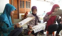 Pesona Kampung Batik Giriloyo, Dari Membatik Hingga Pecel Mbang Turi - JPNN.com