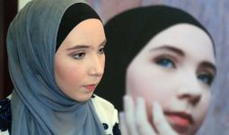 Si Gadis Cantik Mualaf, Balerina Berhijab Pertama di Dunia - JPNN.com