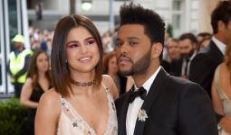 Hubungan Kandas, The Weeknd Unfollow Keluarga Selena Gomez - JPNN.com