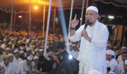 Alhamdulillah, Ustaz Arifin Ilham Sudah Pulang ke Indonesia - JPNN.com