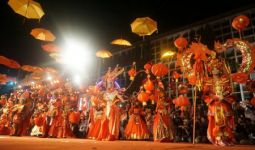 Lima Negara Hebohkan Semarang Night Carnival 2017 - JPNN.com