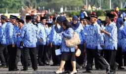 Catat! Ini Penyesuaian Jam Kerja PNS, TNI dan Polri Selama Ramadan - JPNN.com