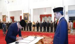 Jokowi Lantik Enam Dubes RI untuk Negara Sahabat, Inilah Mereka - JPNN.com