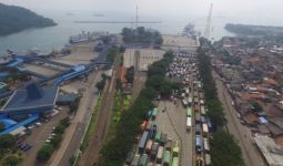ASDP Sesalkan Aksi Protes Supir Truk di Pelabuhan Merak - JPNN.com