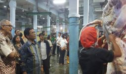 Jaga Stok Daging Sapi Jelang Puasa, Kementan Gelar Sidak - JPNN.com