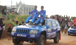 Julian Johan Raih Podium Juara Kejurnas Sprint Rally 2017 Putaran 2 - JPNN.com