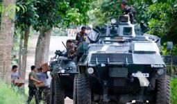 Marawi Sedang Tegang, Wati Ingin Suaminya Segera Pulang - JPNN.com