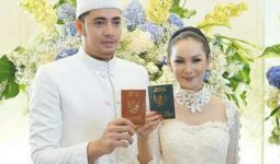 Gugatan Cerai Kalina Oktarani Bikin Suami Jatuh Sakit - JPNN.com