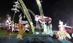 Ribuan Warga Meriahkan Malam Grebeg Pancasila dan Ziarah ke Makam Bung Karno - JPNN.com