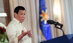 Duterte Larang Siswa ke Sekolah: Jika tak Ada yang Lulus, Biarlah - JPNN.com