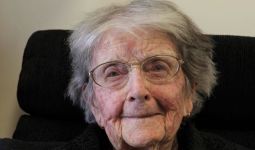 Dorothy, Perempuan Australia Berusia 107 Tahun yang Tak Khawatir Virus Corona - JPNN.com
