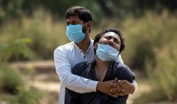 India Mengalami Gelombang Kedua Penularan COVID-19, Rumah Sakit dan Layanan Kremasi Jenazah Penuh - JPNN.com
