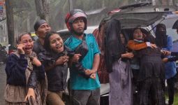 Indonesia Alami 185 Bencana di Awal 2021, Pertanda Alam Sudah Rusak - JPNN.com