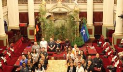 Sambangi Parlemen Victoria, Warga Aborigin Australia Menuntut Kedaulatan - JPNN.com