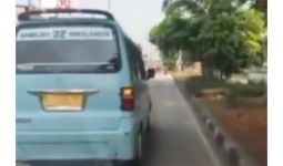 Viral, Angkot Menghalangi Ambulans, Sopir Malah Menantang - JPNN.com
