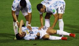 Mendapat Tekel Horor dari Pemain Venezuela, Messi Absen Saat Argentina Jumpa Brasil? - JPNN.com
