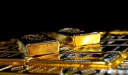 Aduh! Harga Emas Kembali Terpukul Mundur, Cukup Dalam - JPNN.com
