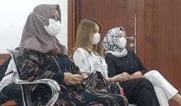 Jeff Smith Divonis 5 Bulan Penjara, Ibunda Dan Aisyah Aqilah Deg-degan - JPNN.com