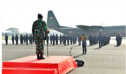 Detik-detik Laksamana Yudo Berangkatkan Satgas Covid-19 ke Papua - JPNN.com