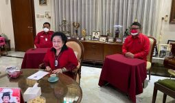 Megawati Terisak, Juga Mengisahkan Hasto yang Menghadapnya dengan Menangis - JPNN.com
