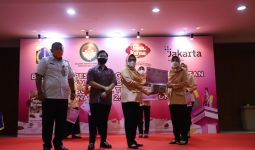 Sukseskan Program Vaksinasi, Susu Steril Tujuh Kurma-DWP Jakarta Donasikan 2.000 Karton - JPNN.com