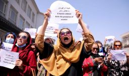 Perempuan Afghanistan Menanti Jawaban: Taliban Kelompok Kesatria atau Gerombolan Pria Gombal? - JPNN.com