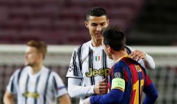 Gary Neville Blak-blakan Soal Perbedaan Cristiano Ronaldo dan Lionel Messi - JPNN.com