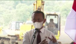 Menteri Bahlil: Paling Lambat Mei 2022 Indonesia Sudah Memproduksi Mobil Listrik - JPNN.com