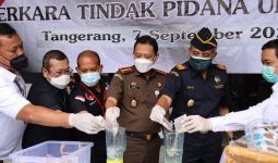 Begini Sepak Terjang Bea Cukai Tangerang Memberantas Rokok Ilegal - JPNN.com