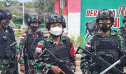 Prajurit TNI Menduga Banyak Warga Menyimpan Senjata Api - JPNN.com