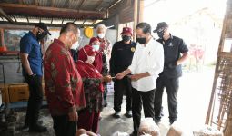Ganjar dan Kepala BIN Kawal Jokowi Cek Vaksinasi di Perkampungan Nelayan - JPNN.com