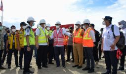 Menhub Pastikan Pembangunan 2 Bandara di Papua Barat Terus Berjalan - JPNN.com