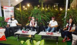 Hari Tani Nasional, Pupuk Indonesia Panen Buah Naga Hingga Gelar Talkshow Bareng Petani Muda - JPNN.com