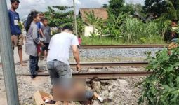 KA Hantam Minibus, Seorang Pelajar Terkapar di Pinggir Rel, Kondisi Mengenaskan - JPNN.com