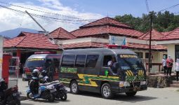 Anggota Brimob Tewas di Tangan KKB, Irjen Fakhiri: TNI-Polri Tidak Akan Mundur - JPNN.com
