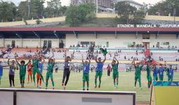 Satgas Covid Awasi Suporter Sepak Bola PON XX Papua di Stadion Mandala - JPNN.com
