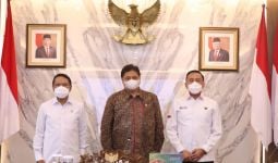 Menko Airlangga dan Menteri Amali Beraudiensi dengan Ketum PSSI, Nih Agendanya - JPNN.com