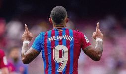Barcelona Kehabisan Bensin, Memphis Depay Menyesal Tinggalkan Lyon? - JPNN.com