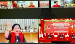 Megawati Minta Kader PDIP Rajin Menyantuni Masyarakat yang Mengalami Kesusahan - JPNN.com