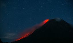 Hari Ini Gunung Merapi Meluncurkan Guguran Lava Pijar - JPNN.com