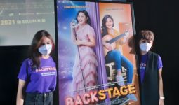 Beradu Akting di Film Backstage, Sissy Prescillia Kaget Lihat Akting Vanesha Prescilla - JPNN.com