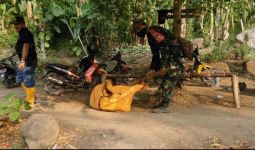 Mayat Perempuan Ditemukan Membusuk di Tengah Hutan, Penuh Luka - JPNN.com