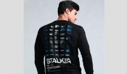 Kaus Stalker yang Digemari Para Milenial, Bikin Penampilan Makin Trendi - JPNN.com