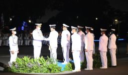 Laksamana Yudo Pimpin Upacara Wisuda 129 Purna Wira TNI AL 2021 - JPNN.com