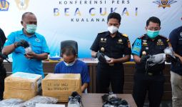 Bea Cukai Kualanamu Bongkar Modus Pengiriman 12,16 Kg Paket Narkoba - JPNN.com