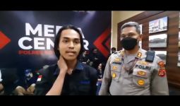 Mahasiswa yang Dibanting Polisi di Tangerang Dilarikan ke Rumah Sakit, Kondisinya Begini - JPNN.com