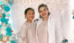 Nikita Mirzani Dilarikan ke Rumah Sakit, Lolly Sempat Jenguk - JPNN.com