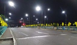 Bendera Golkar Bertebaran di Surabaya, Arif Fathoni: Kami Minta Maaf - JPNN.com