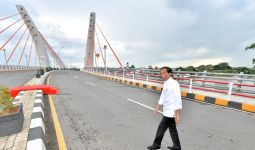 Keren! Jembatan Cable Stayed Lengkung Pertama di Indonesia Diresmikan Presiden Jokowi - JPNN.com